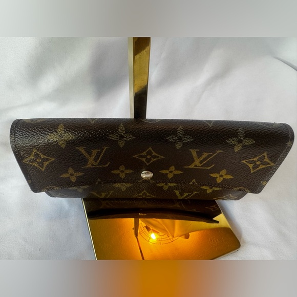 LOUIS VUITTON WALLET - PRISTINE CONDITION **100% AUTHENTIC. - Picture 3 of 13